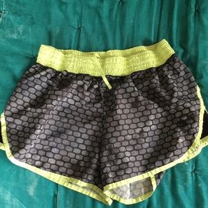Black/grey/green patterned champion shorts
